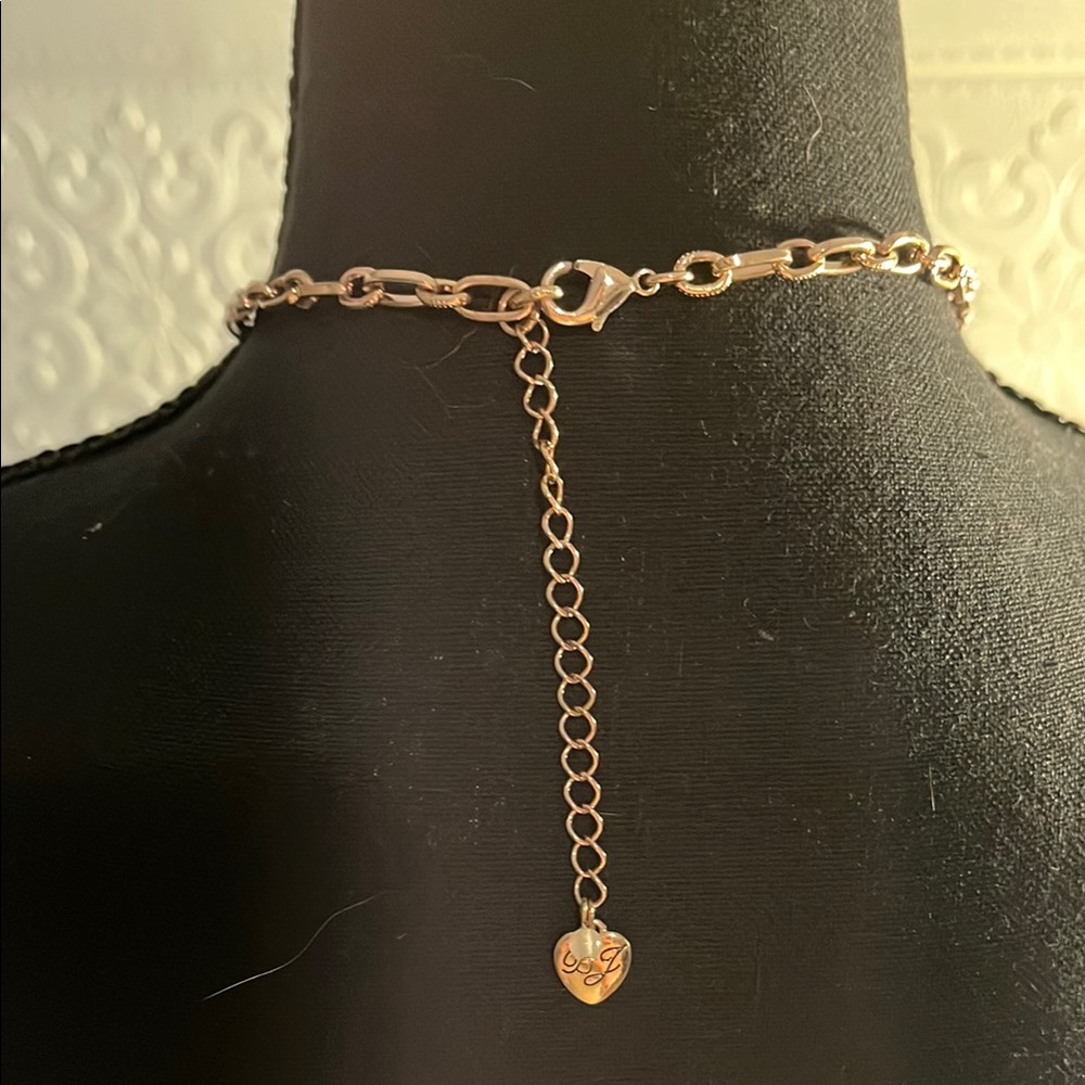 Betsey Johnson Gold Cream Floral Geometric Necklace - Picture 6 of 9